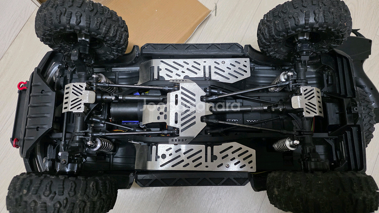RC 트라이얼 HB-R1004 옵션들어간 브롱코팝니다--4
