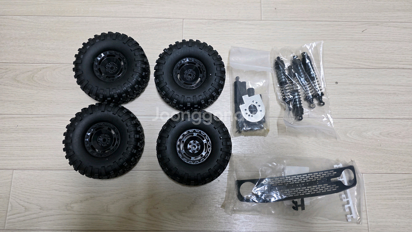 RC 트라이얼 HB-R1004 옵션들어간 브롱코팝니다--7