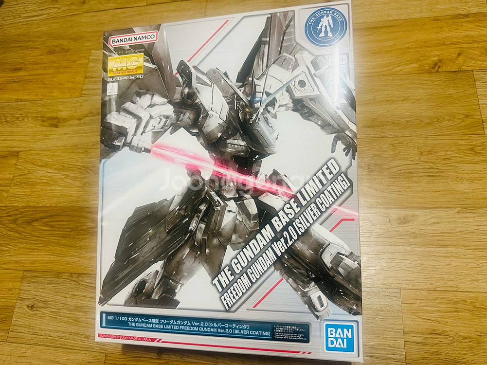 MG 프리덤2.0 실버코팅 건담베이스 한정--0