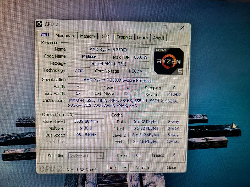 Ryzen5 3500X GTX 1660 SUPER 본체--2