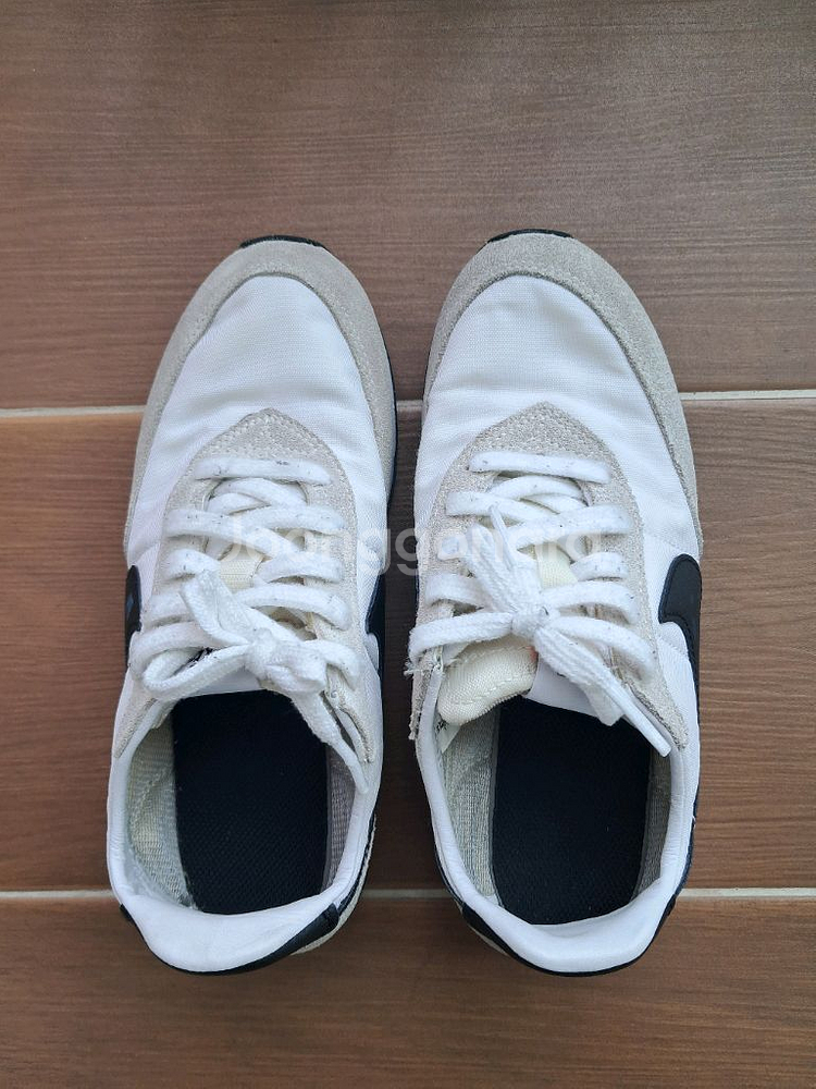 나이키운동화(220사이즈)--0