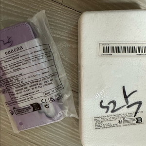 갤럭시s25 케이스랑 액정보호필름 같이 판매합니다.