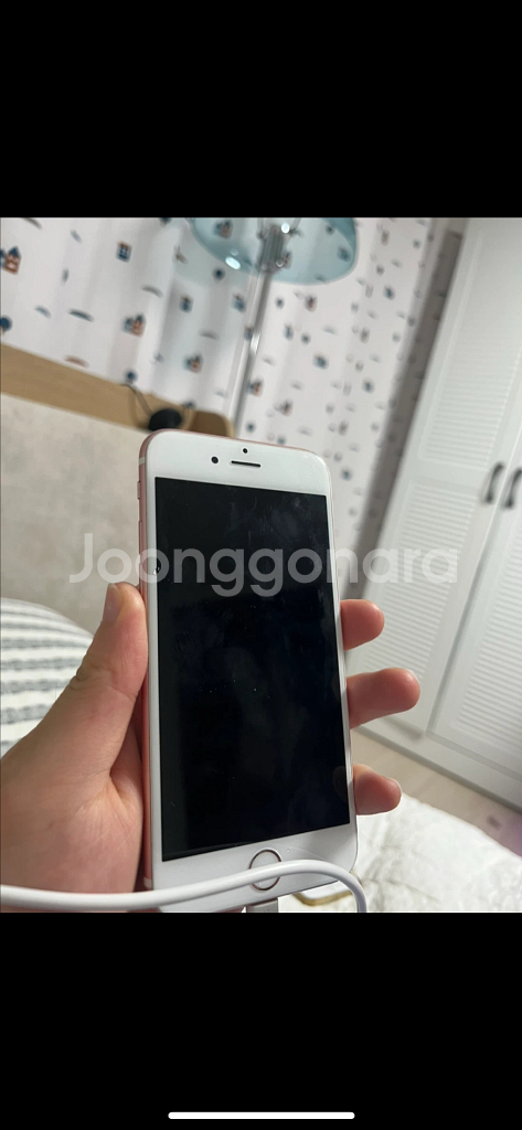 아이폰 6s로즈골드 팝니다.--1