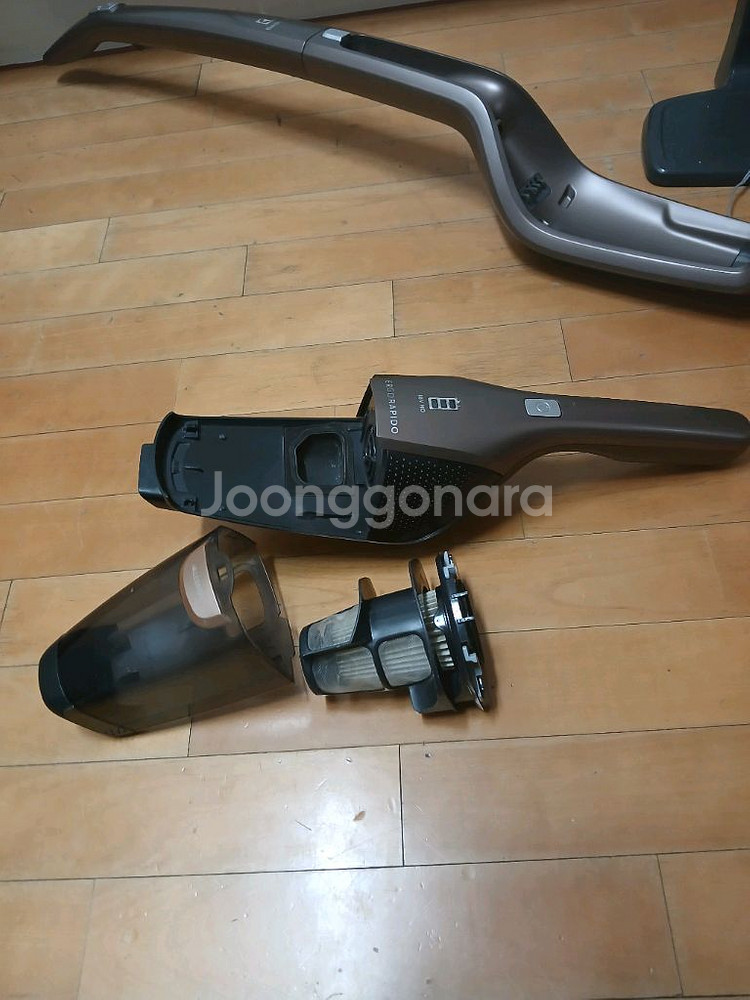 <부품용>일렉트로룩스 핸디스틱청소기 ZB3316AK--3