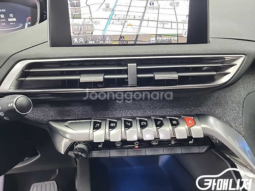 [푸조]5008 2세대 1.6 BlueHDi 알뤼르 (--9