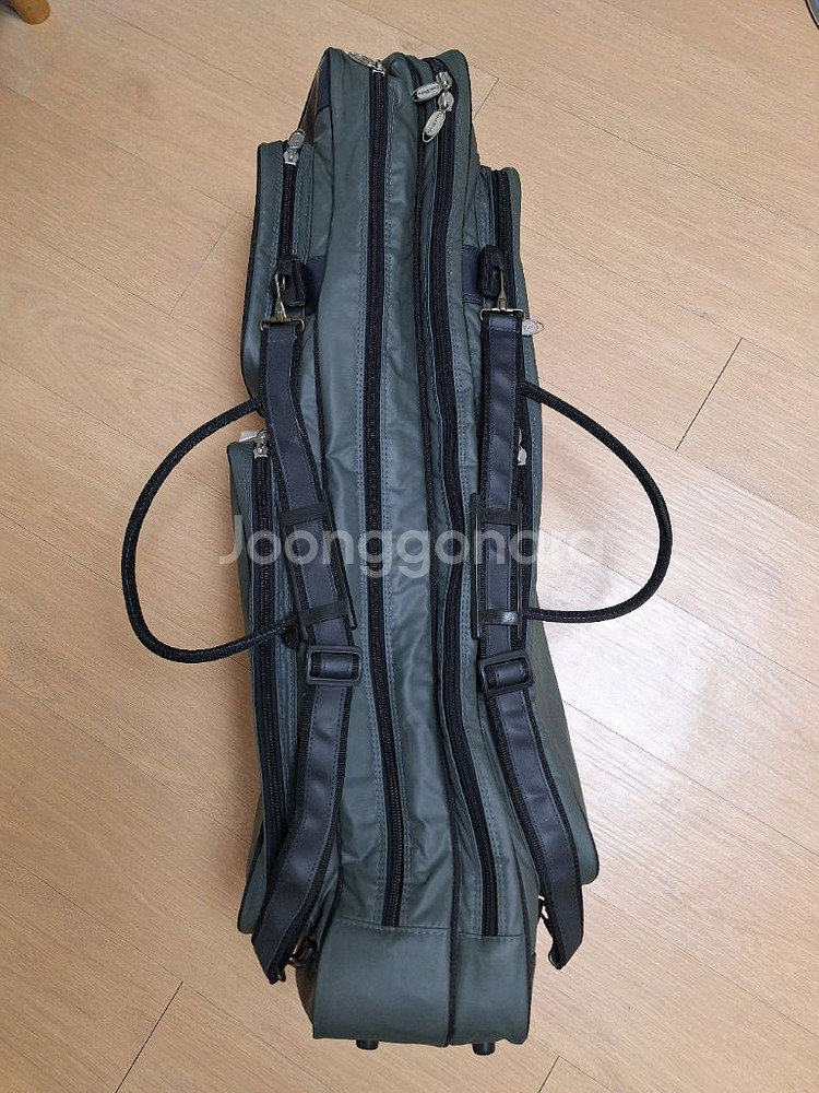 민물낚시가방 낚시대 낚시찌 받침대 팝니다--2