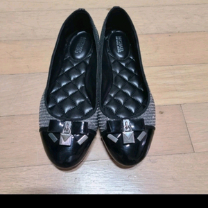 정품 마이클 코어스 플랫슈즈