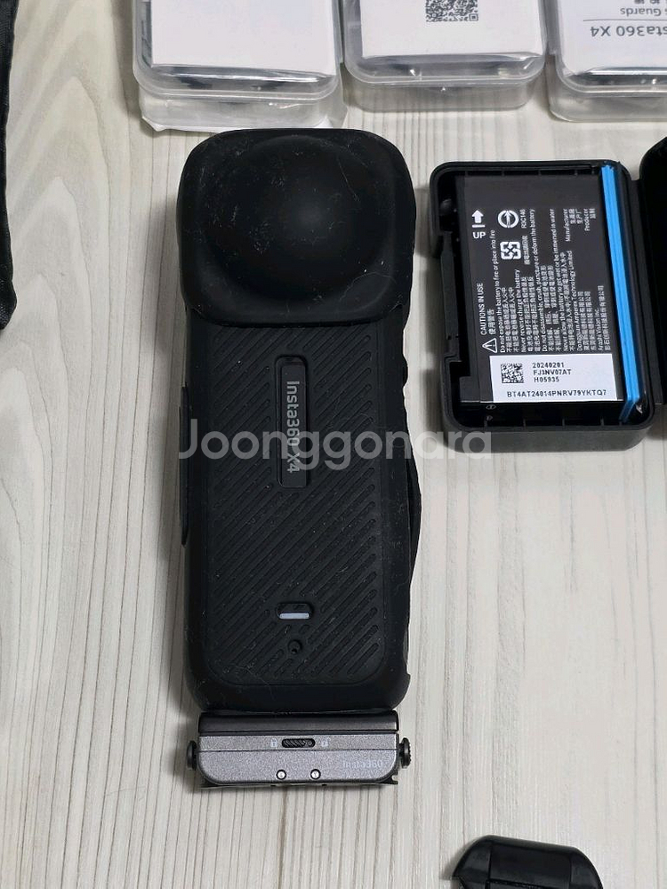 인스타360 x4 악세서리 일괄 판매--3