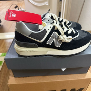 뉴발란스 574 Legacy 블랙 265 새상품