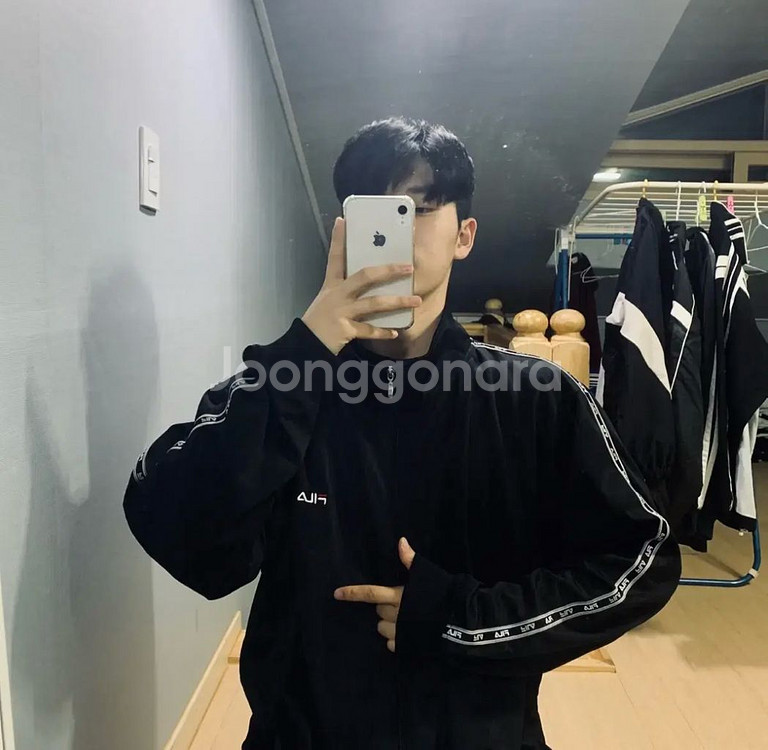 휠라 올드스쿨 사이드라인 져지--0