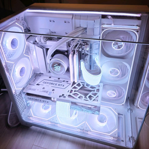 라이젠7 9800X3D RTX5080 리안리 비전Pc