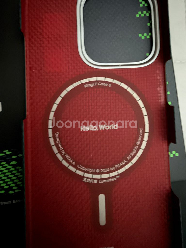 아이폰 16프로 피타카 풀 카본 야광케이스 팝니다--3