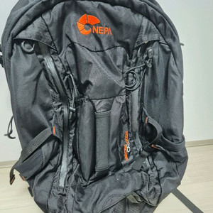 네파 정품 30리터 배낭 판매합니다 등산배낭 팝니다