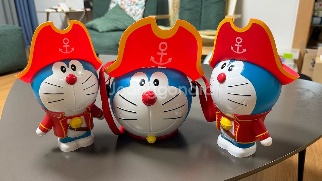 도라에몽 해적 컨테이너 팝콘통 1개 음료수통 2개--0