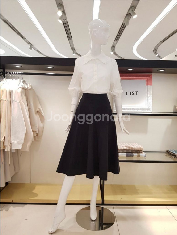 LIST 리스트 스커트 택도 안 뗀 새상품--1