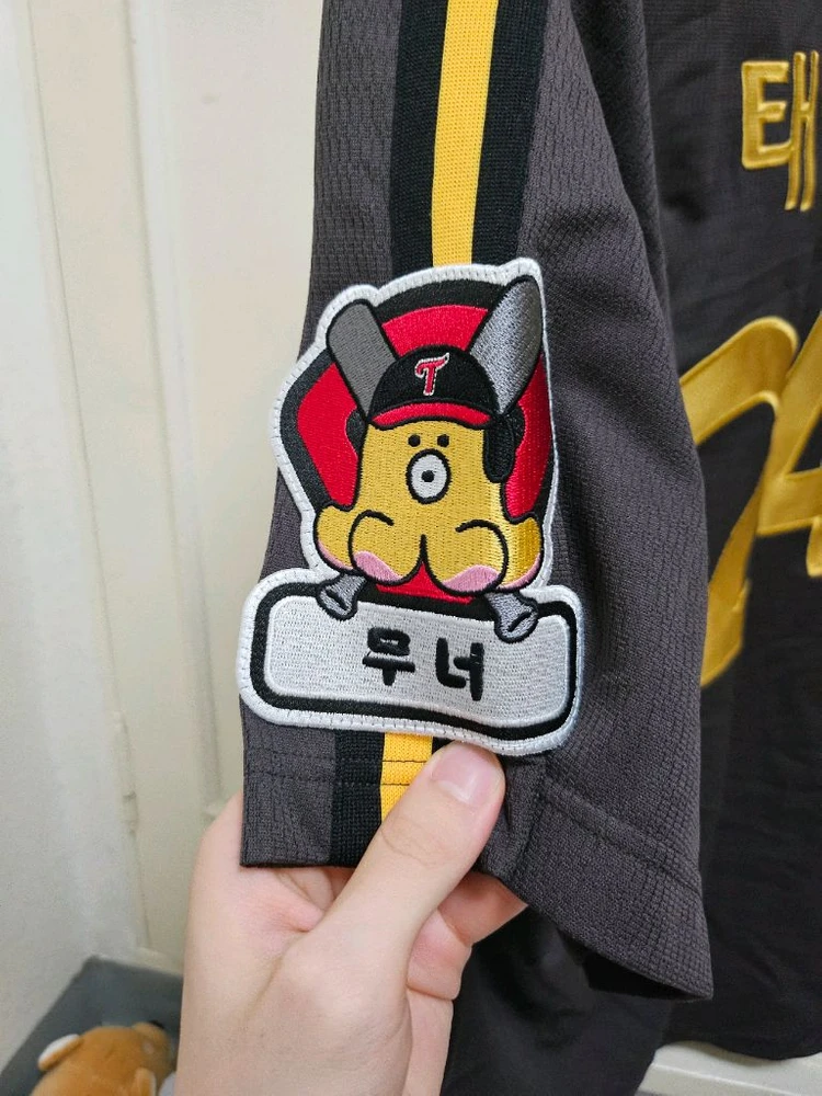 엘지 트윈스 가을 무너 유니폼 이미지