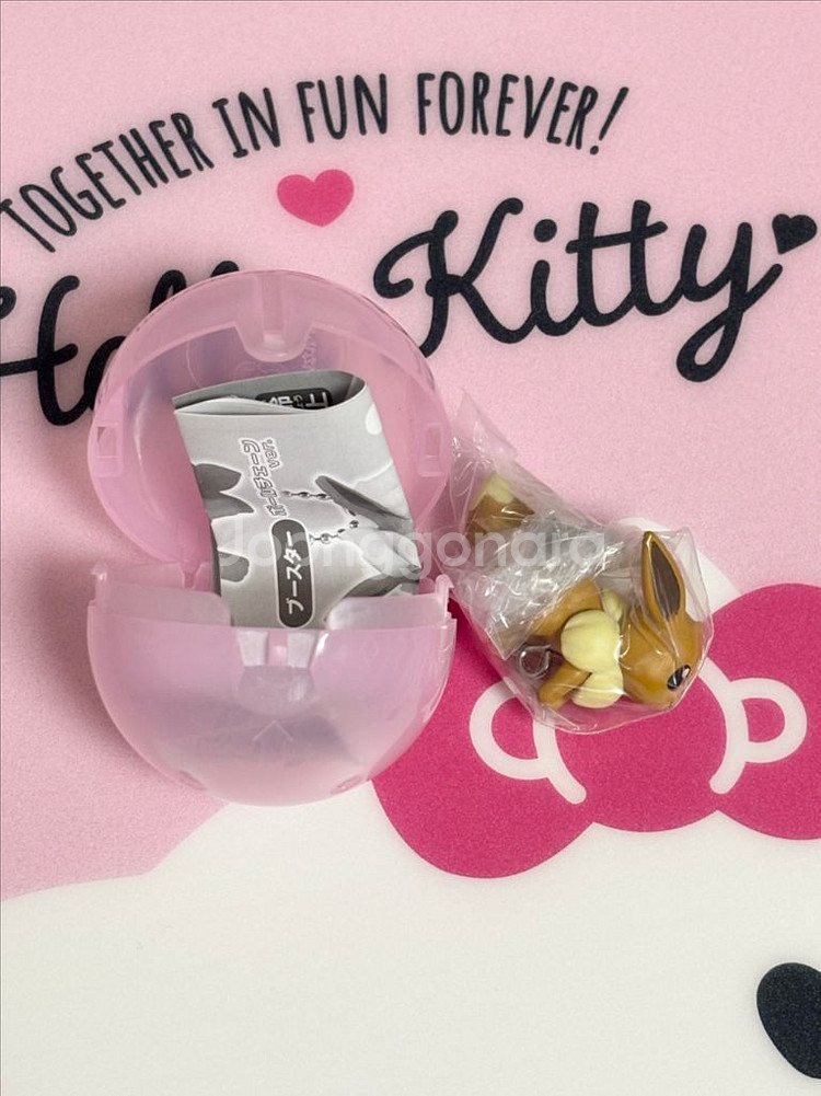 이브이 히어로즈 주렁주렁 가챠 암컷의 모습 키링--1