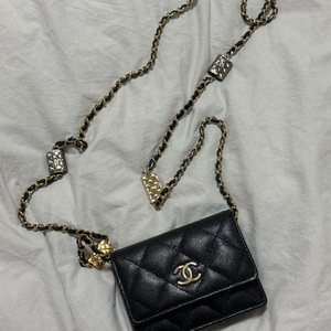 샤넬 플랩 체인 카드 홀더 (카프스킨)