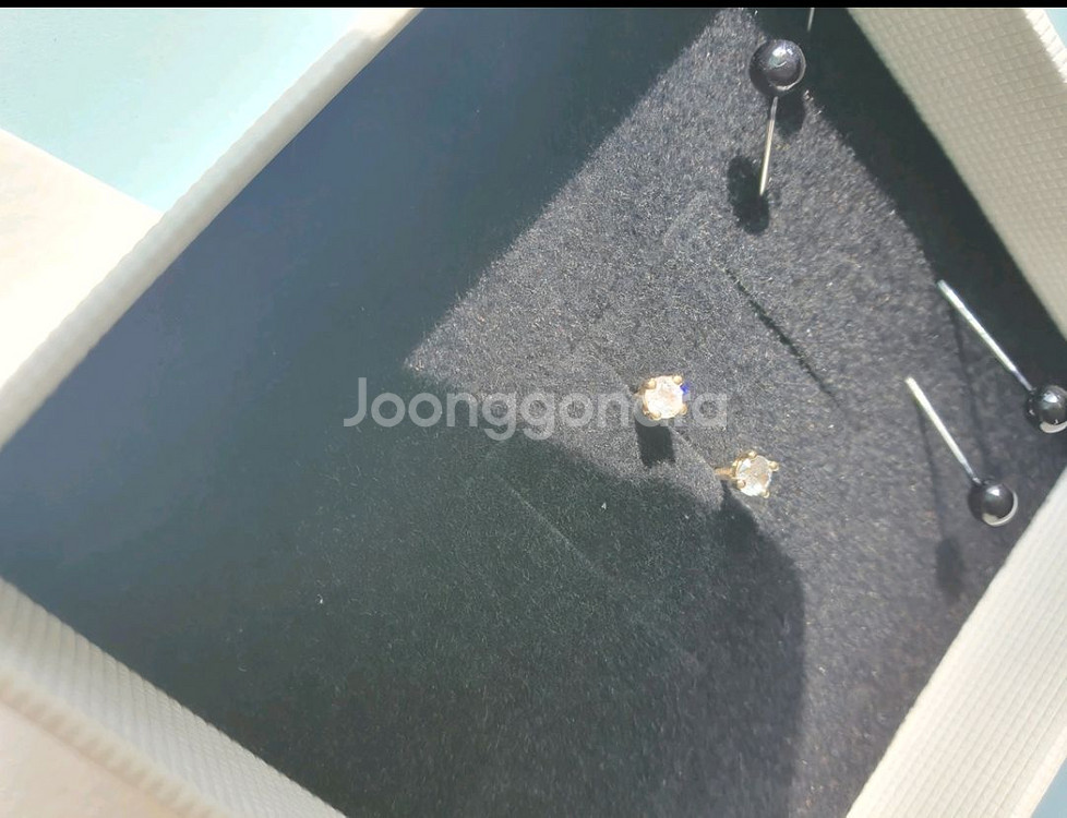 이뎀 모던큐빅귀걸이 3mm/ 2개/ 옐로골드 / 14k--4