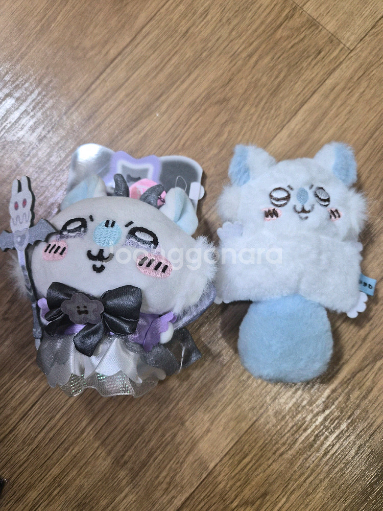 치이카와 먼작귀 모몽가 인형 키링 2종--0