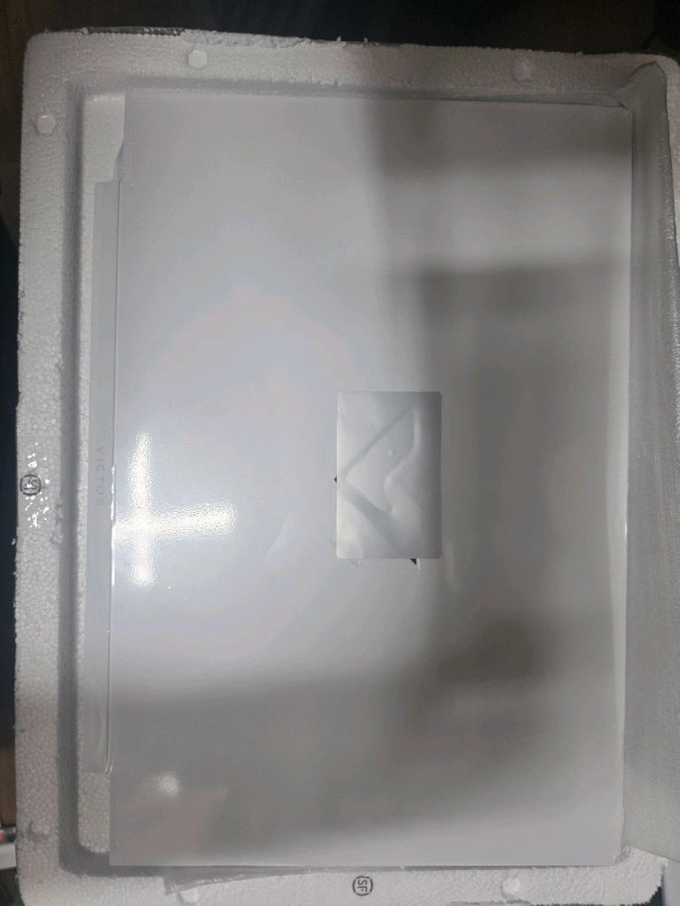 HP VICTUS 16인치 상판 새제품 이미지