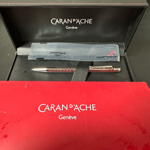 까렌다쉬 에크리도 팔라듐 샤프