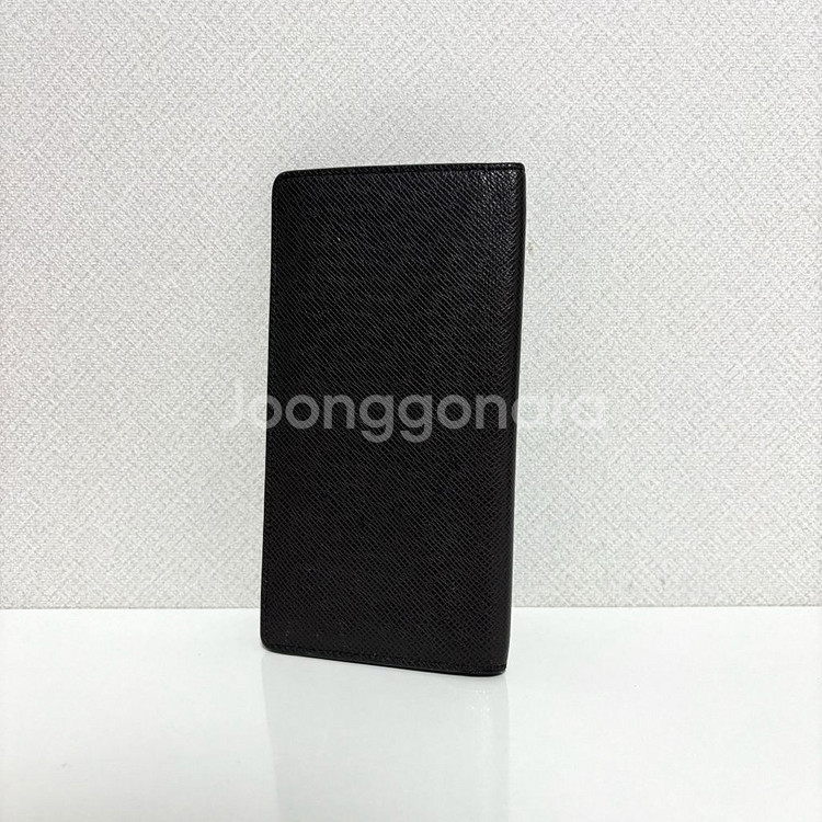 루이비통 에피 타이가 브라짜 장지갑--2