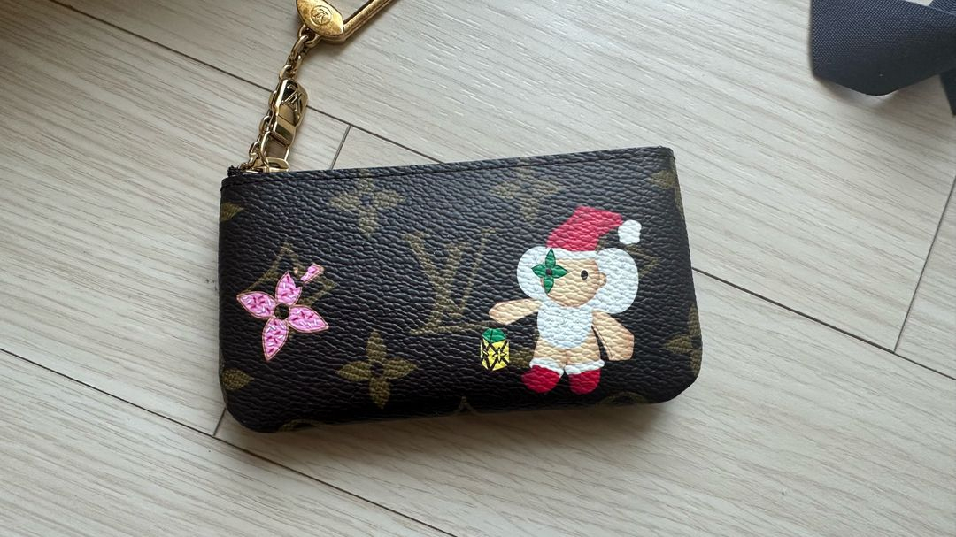 루이비통 키파우치--1