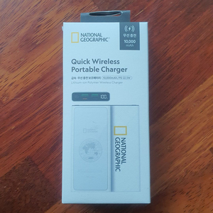 네셔널지오그래픽 보조배터리(판매 완료)