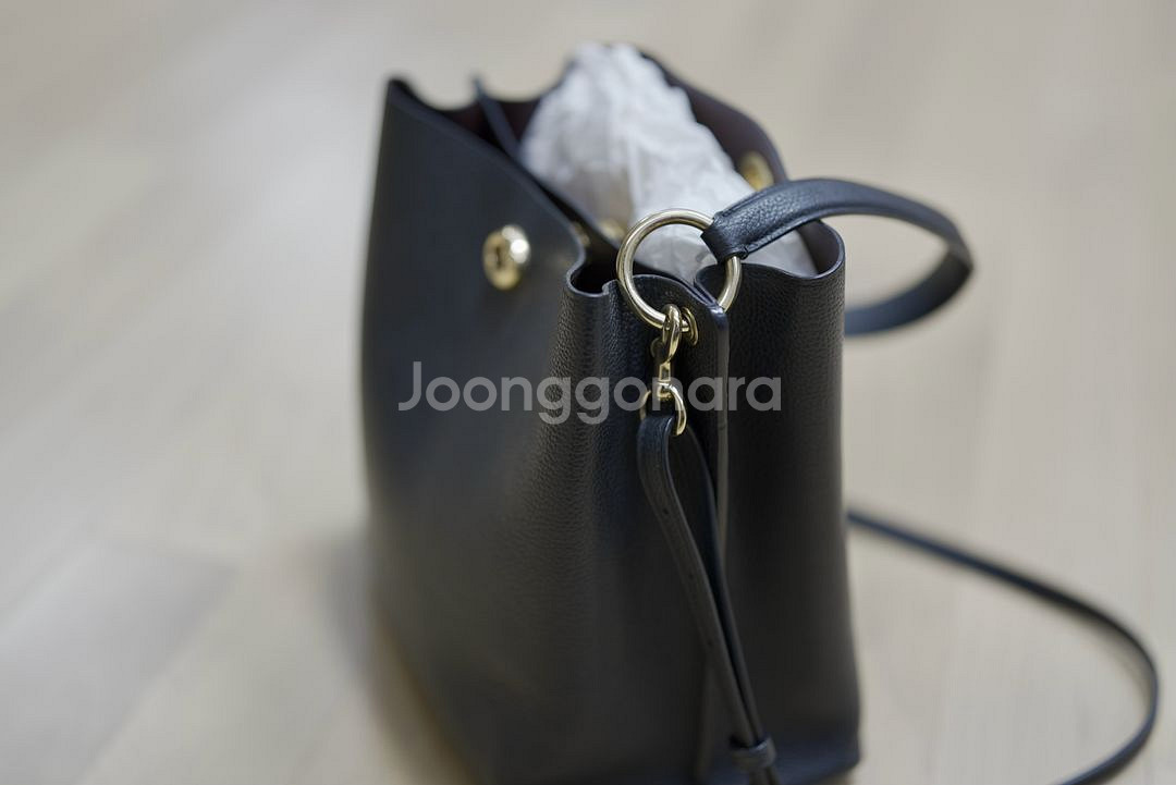 코치 가방 POLISHED PEBBLE LEATHER--2