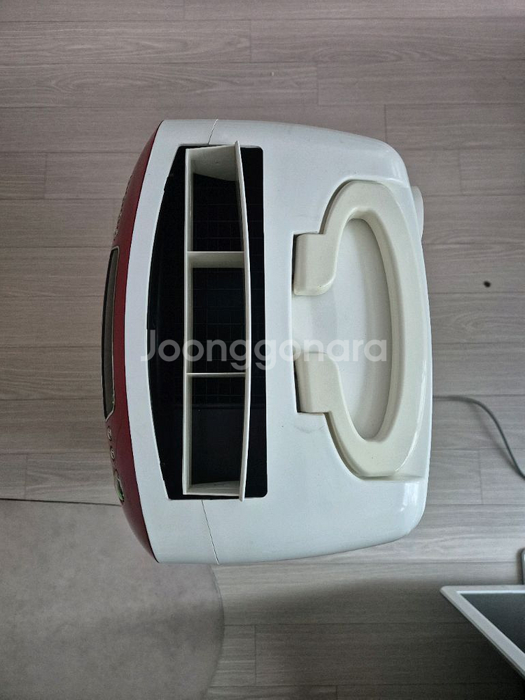 LG 휘센 제습기 10L 깨끗하고 제습 잘됩니다--4