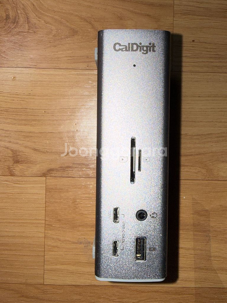 CalDigit TS4 썬더볼트 스테이션4 팝니다--1
