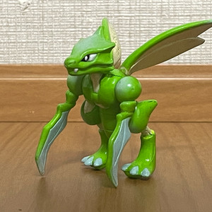 몬코레 스라크 포켓몬 피규어