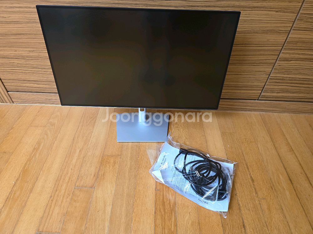 dell u2722d 모니터팝니다. (부산)--0