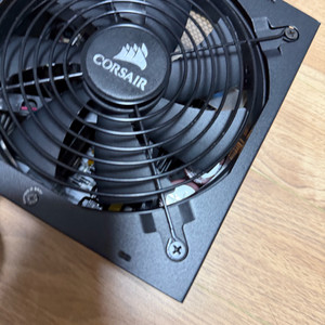커세어 SF750 80 PLUS 파워