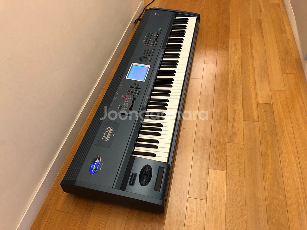 KORG TRITON Extreme 88건반 신디사이저--1
