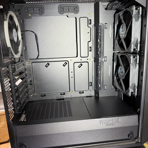 Fractal Design Meshify 2 케이스