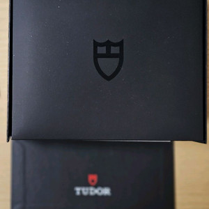 튜더 박스 구매합다