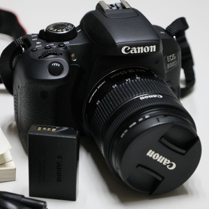 캐논 800D DSLR 카메라 + 번들렌즈 세트