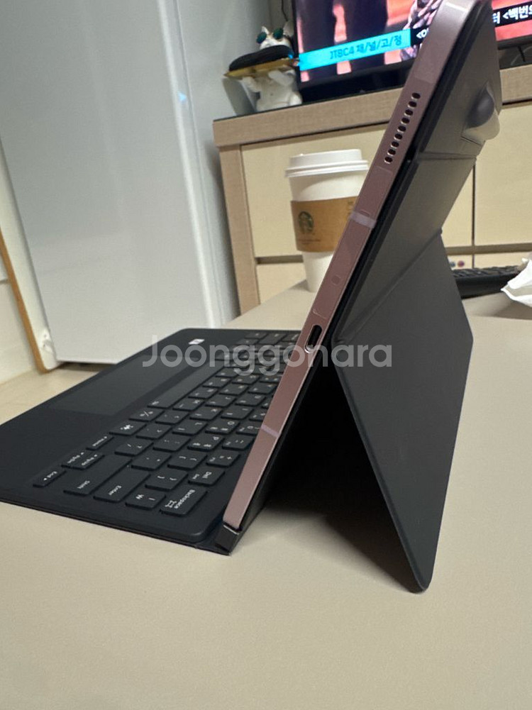 정품.갤럭시S9 FE 팝니다(키보드포함)--3