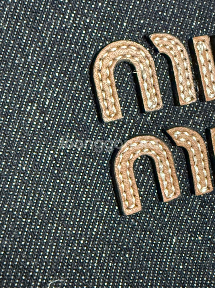 미우미우 데님 토트백) 잠실동 직거래시 에눌가능--4