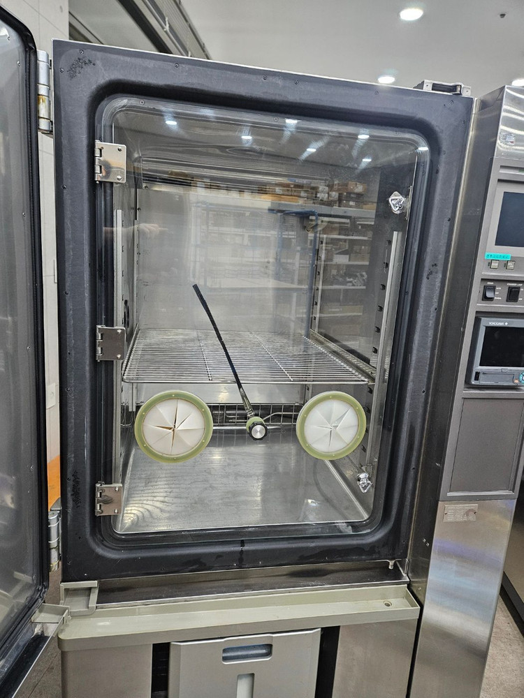 ESPEC PSL-2KP 온습도챔버 -교정25년10월 이미지