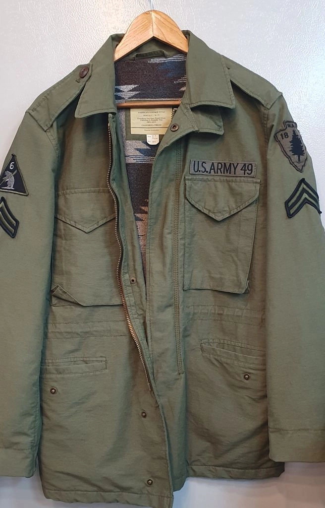 US ARMY 49 야상 카키색 점퍼입니다. 독특한 와 이미지