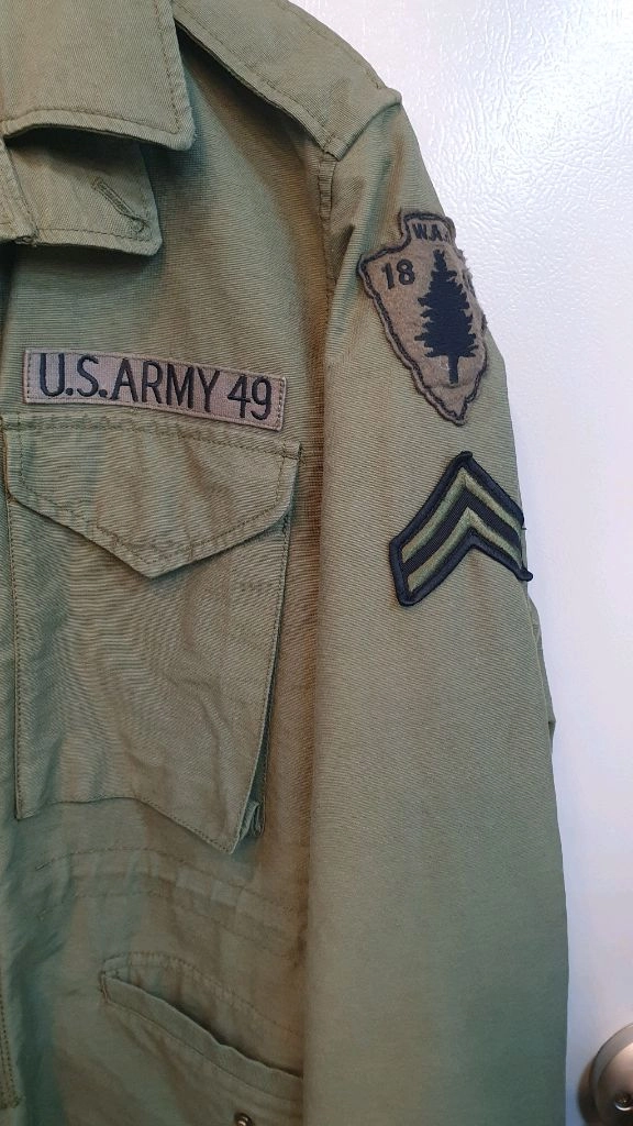 US ARMY 49 야상 카키색 점퍼입니다. 독특한 와 이미지
