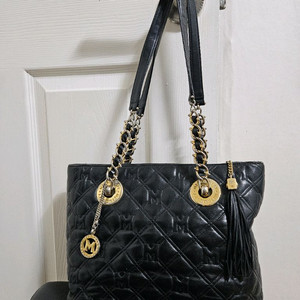 메트로시티 블랙 검정 가방 퀼팅 숄더백 팝니다