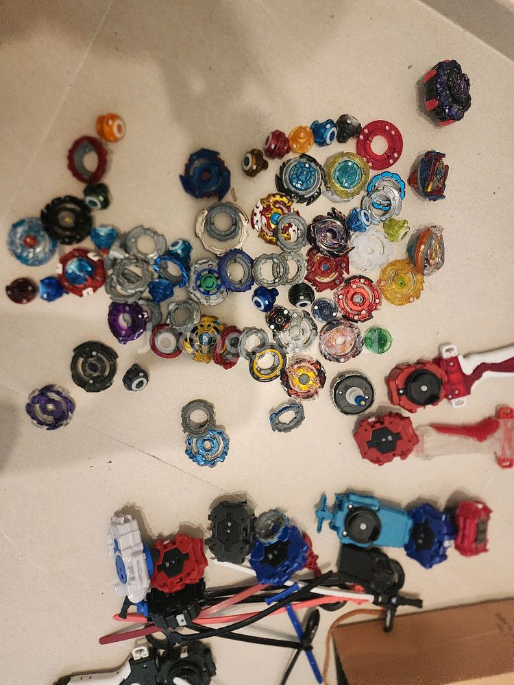 베이블레이드 팽이 일괄 약 20개 이상 구성품모두드림--2