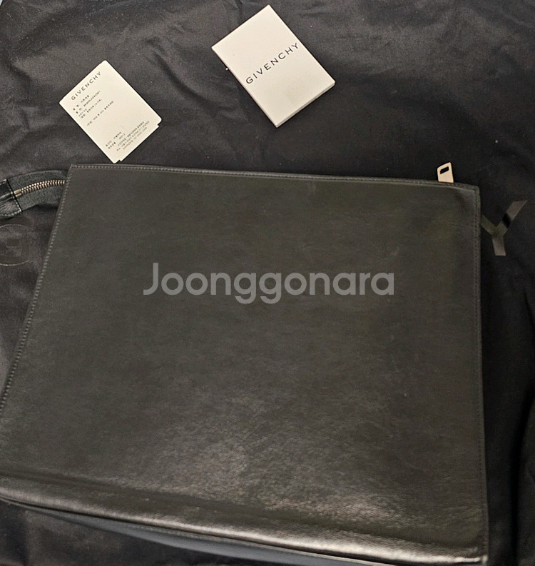 지방시 레더 클러치 BK605LK0AC001--1