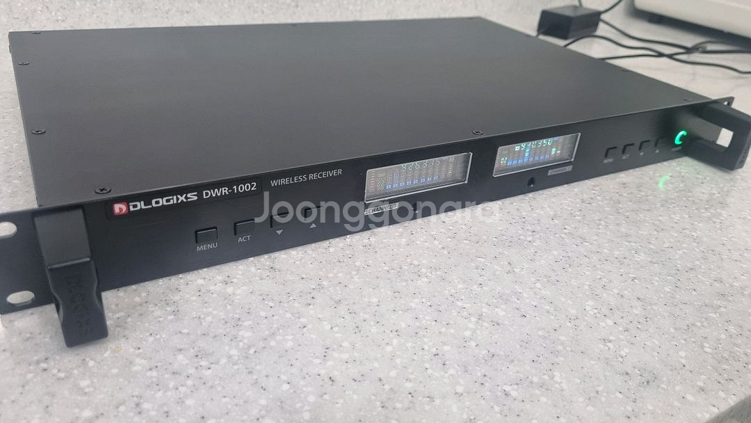 2체널 무선 리시버 + 무선 마이크세트 1개 판매--1