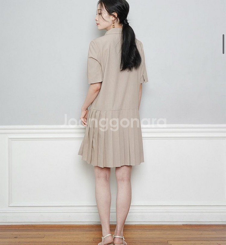 가니송 플리츠 더블 버튼 자켓 원피스--2