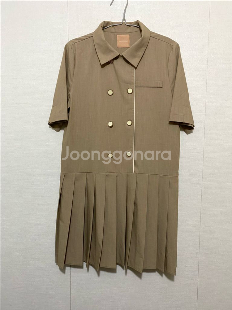가니송 플리츠 더블 버튼 자켓 원피스--3